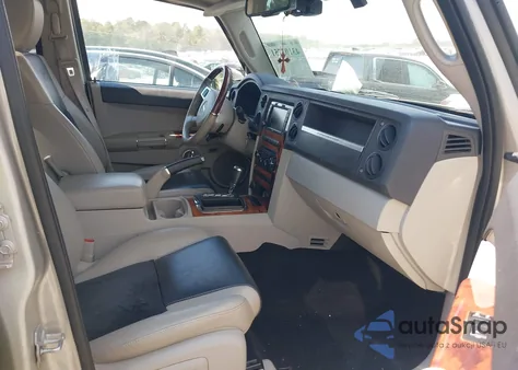 2008 Jeep Commander Overland из США, поврежденный, VIN 1J8HH68258C111540